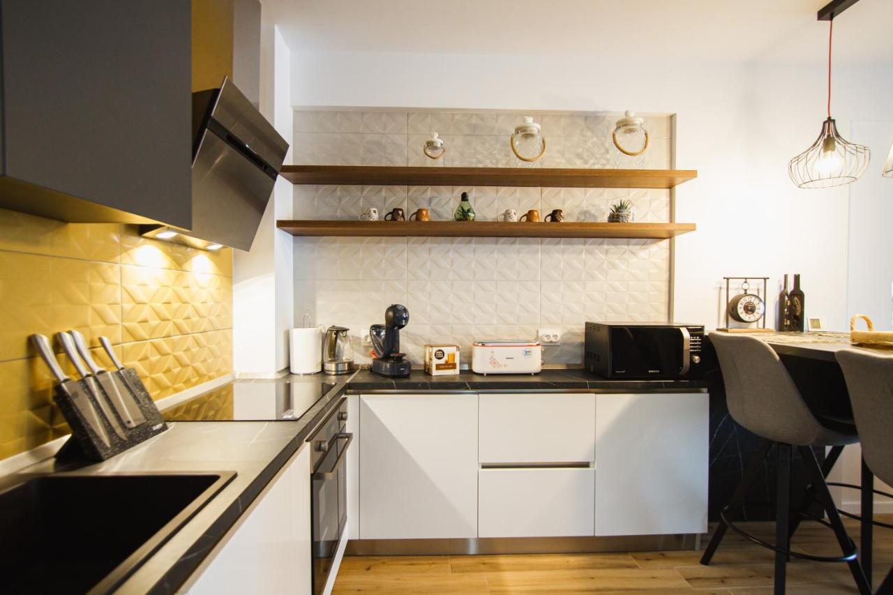 Magnificent Home At Prima Residence Oradea Bagian luar foto