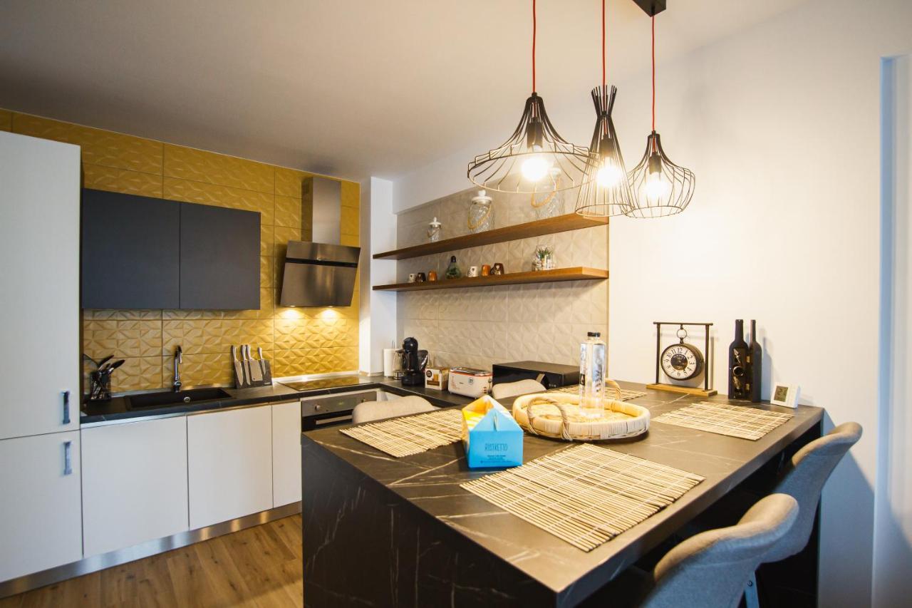 Magnificent Home At Prima Residence Oradea Bagian luar foto