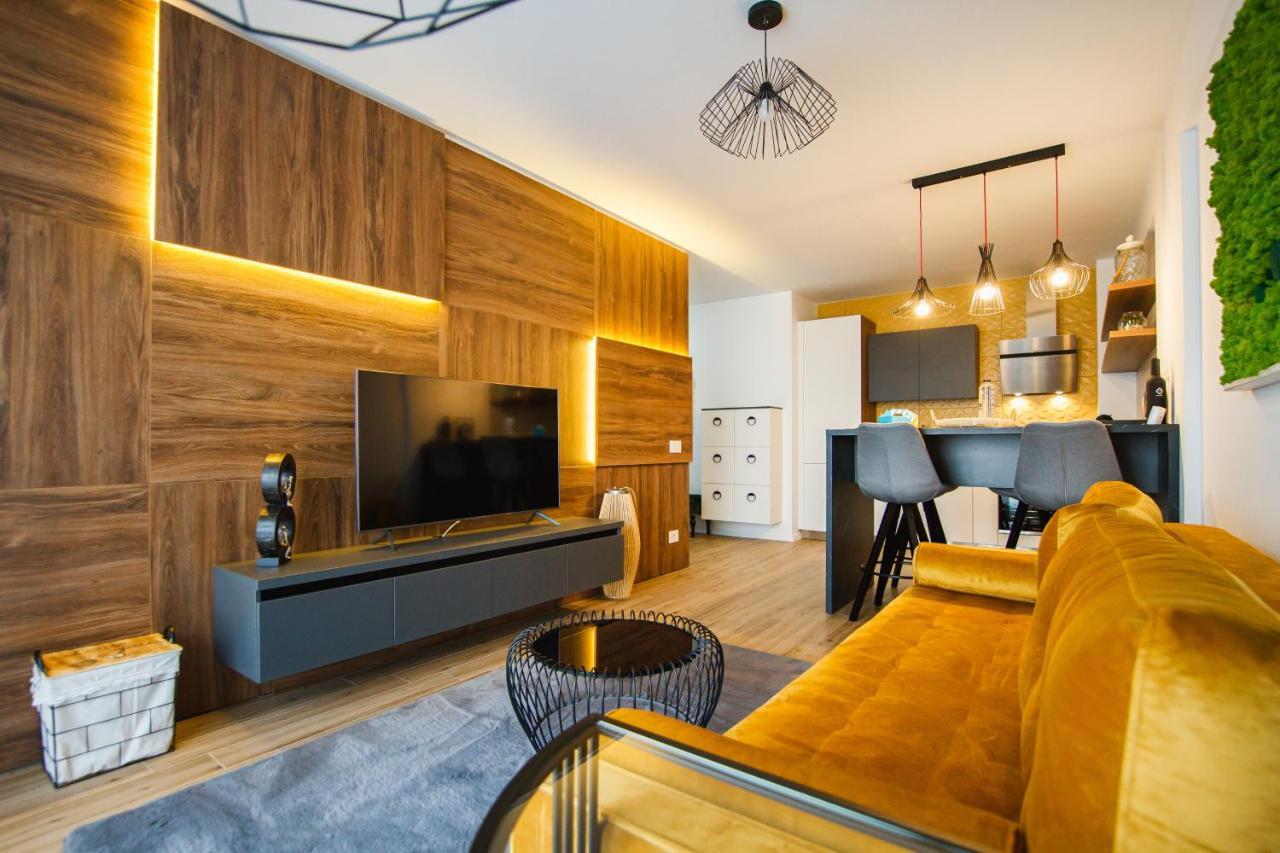 Magnificent Home At Prima Residence Oradea Bagian luar foto